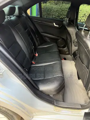 Mercedes-Benz C200 2012 Silver