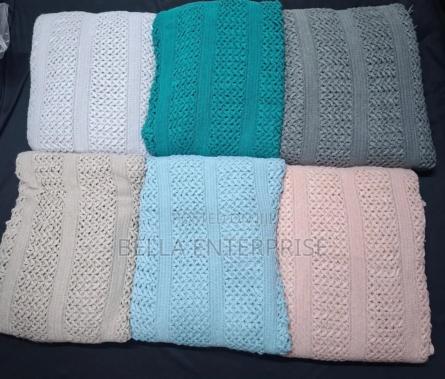 Throw Blankets Size: 130*230cm