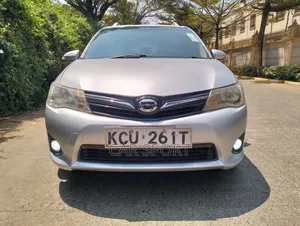 Toyota Corolla Fielder 2012 Silver