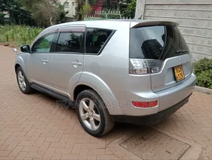 Mitsubishi Outlander 2009 Silver