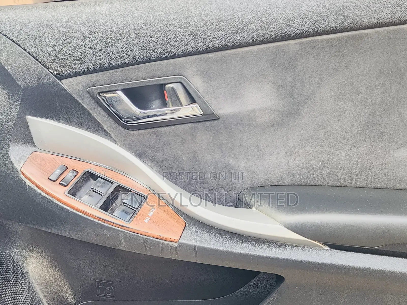 Toyota Premio 1.8 FWD 2012 Silver