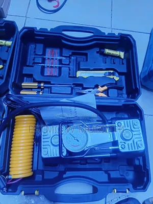 Air Compressor 2 Cylinder With Tyre Repair Kit