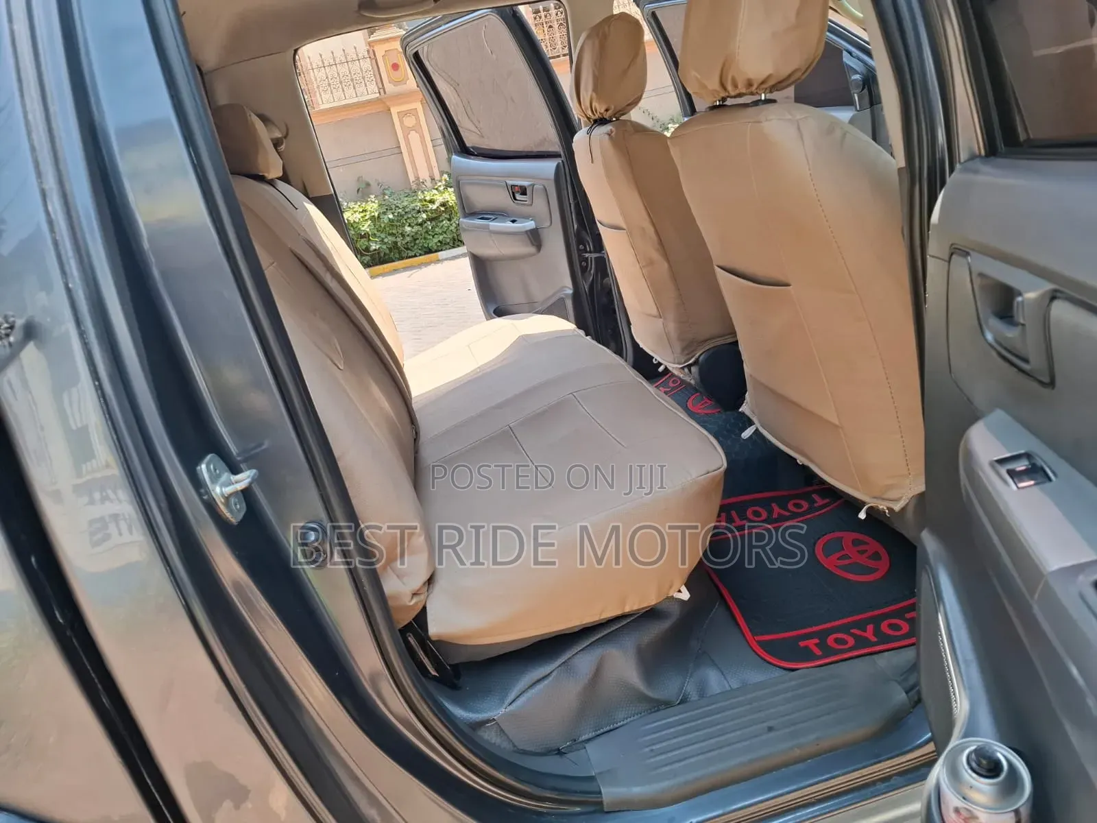 Toyota Hilux 2014 Gray