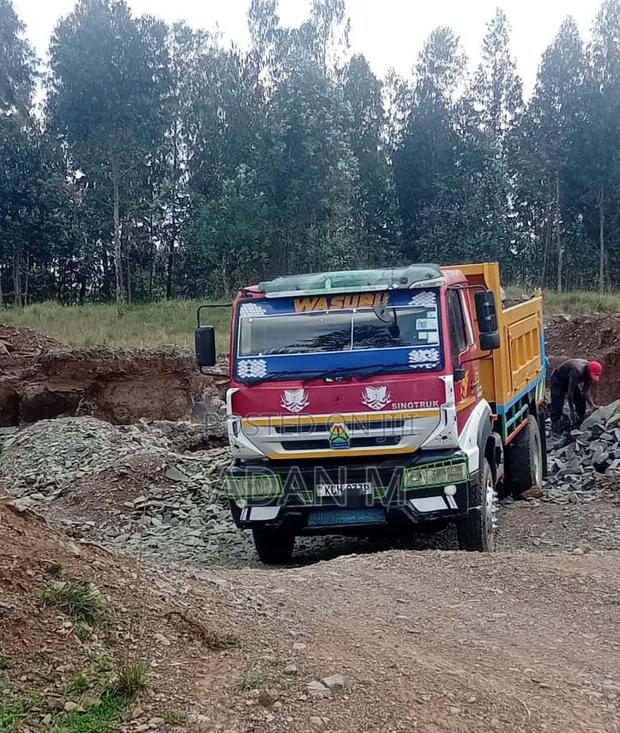 Sinotruk Tipper - thumbnail 5