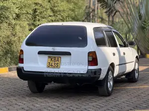 Toyota Corolla 2002 White