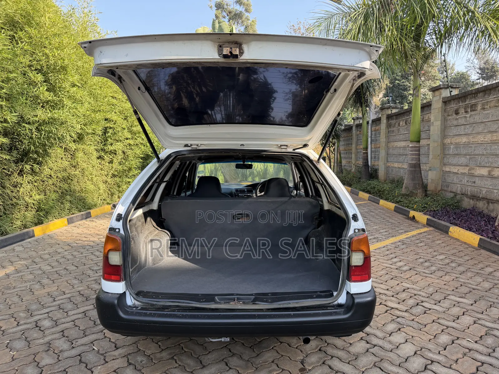 Toyota Corolla 2002 White