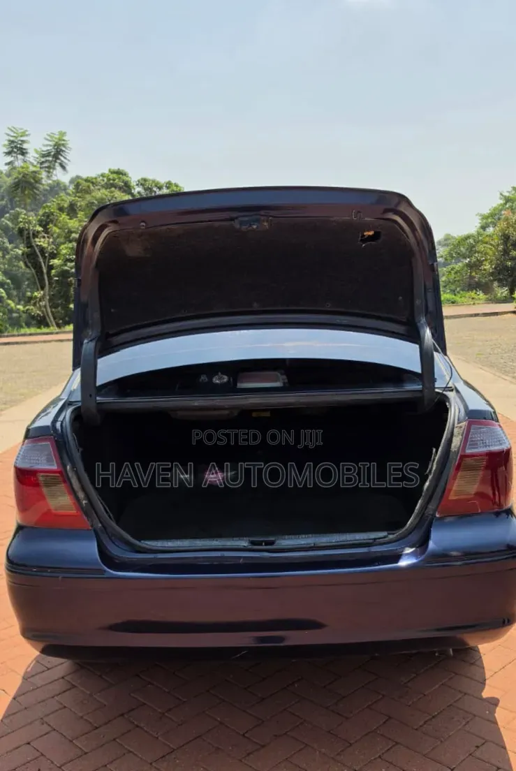 Toyota Premio 2006 Blue