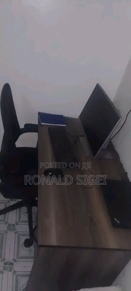 HP Monitor.