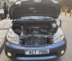 Toyota Rush 2011 Blue