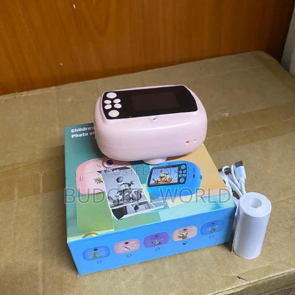 AM200 Instant Printing Camera With Compact Travel Design - main view