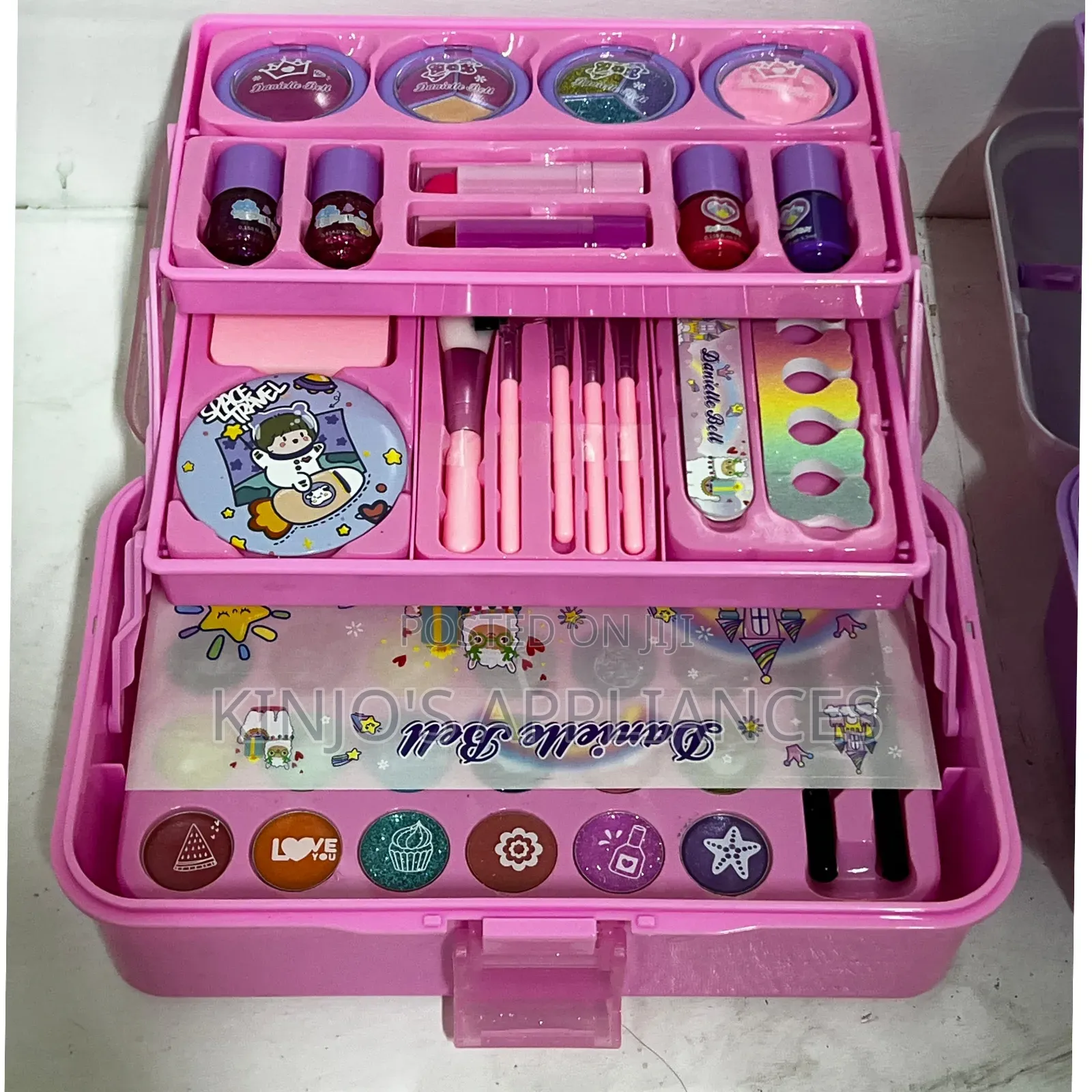 Danielle Bell Kids Make Up Kit