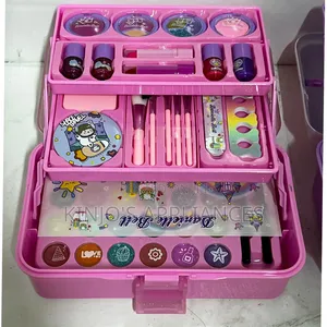 Danielle Bell Kids Make Up Kit