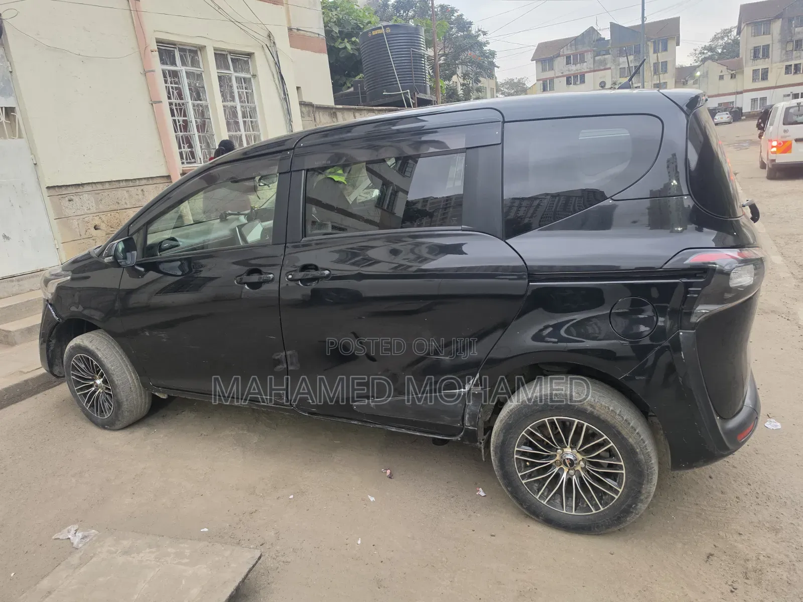 Toyota Sienta 2017 Black