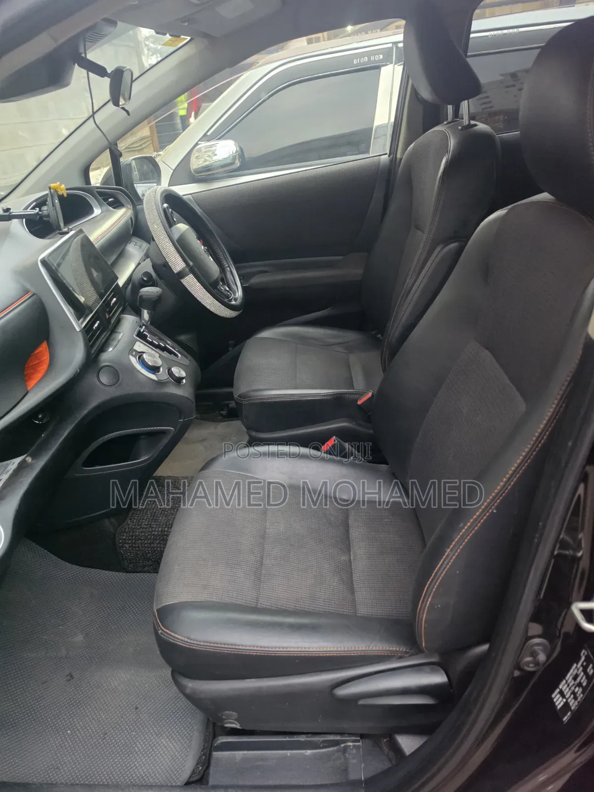 Toyota Sienta 2017 Black