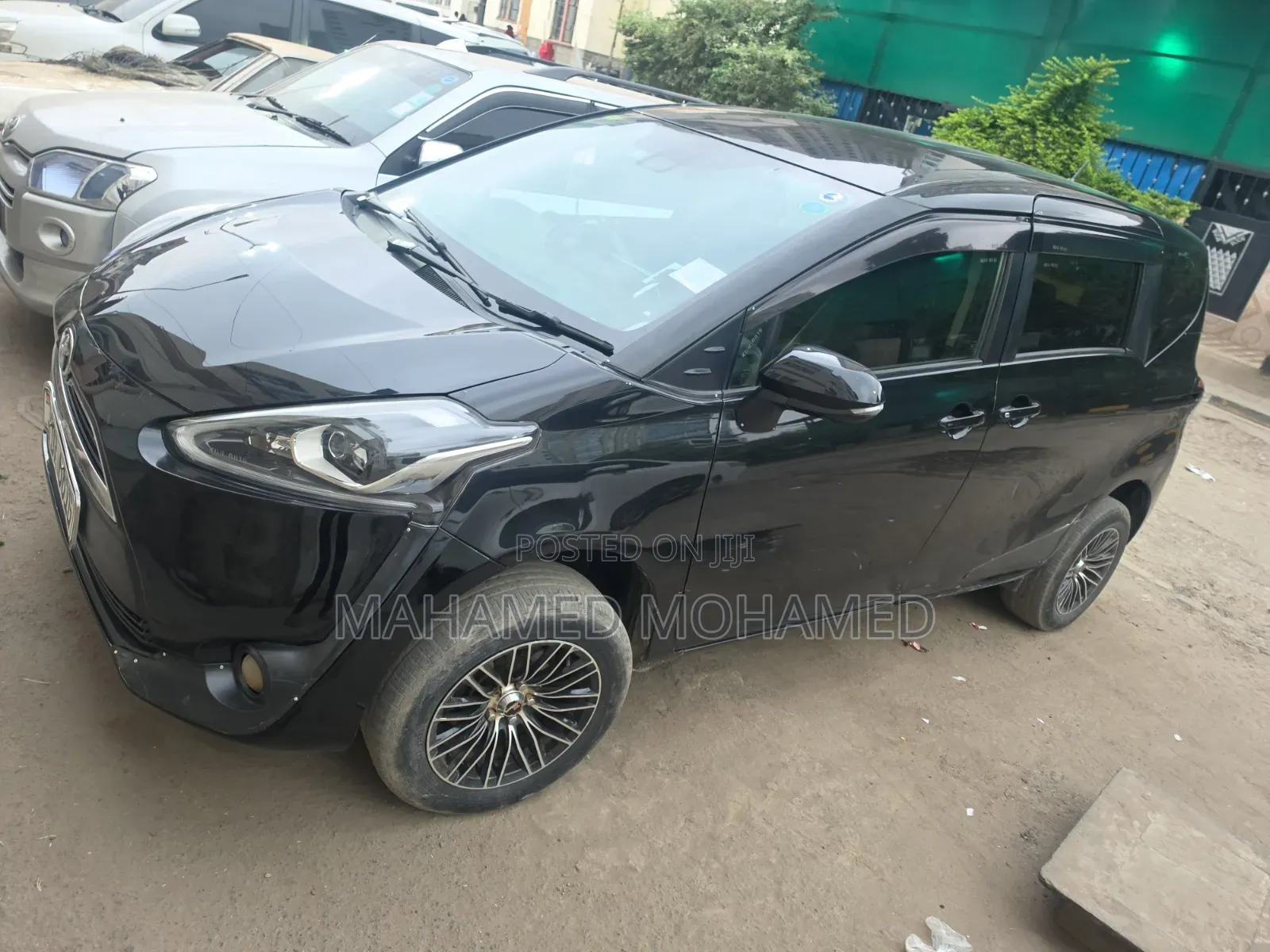 Toyota Sienta 2017 Black