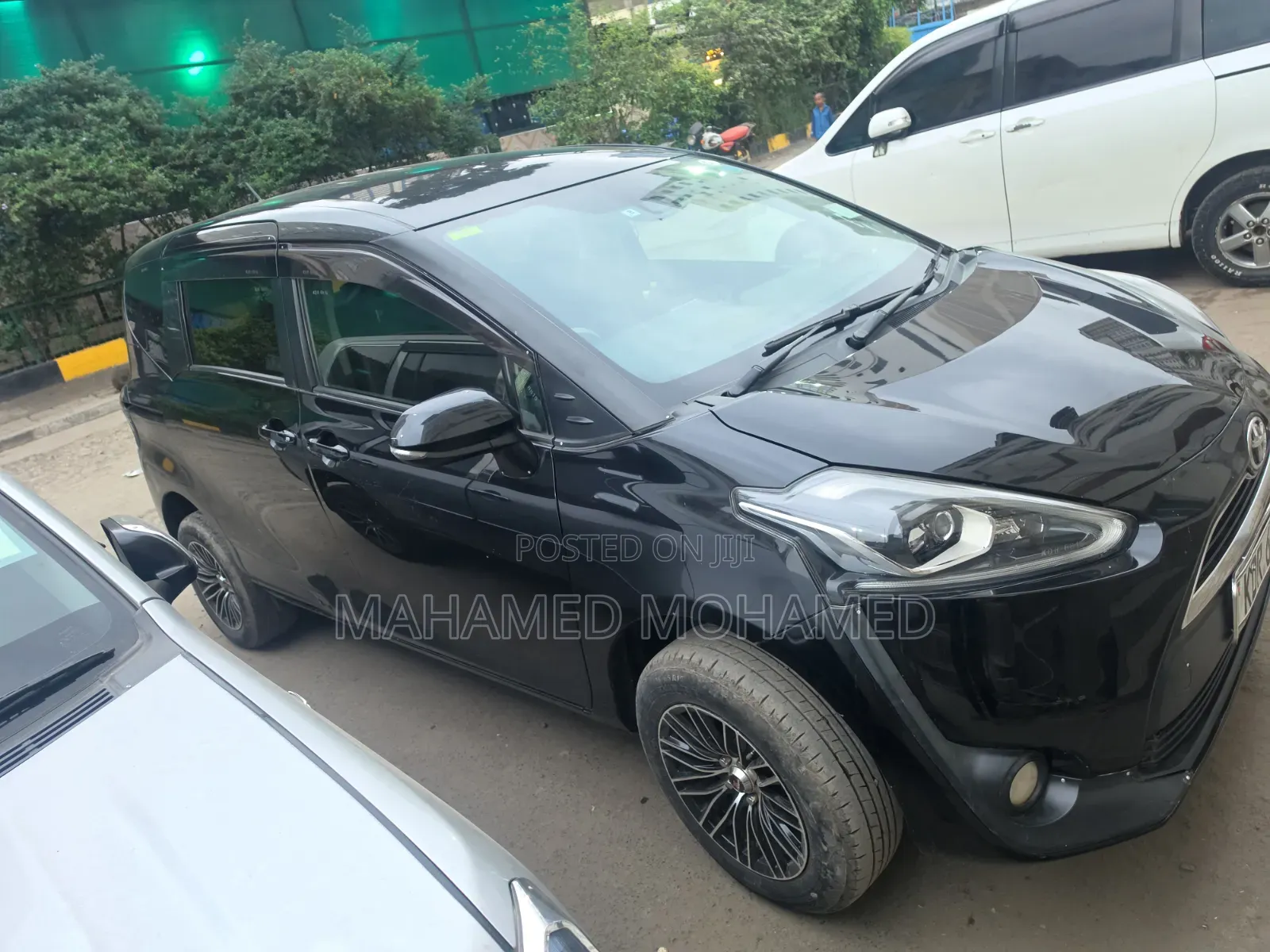 Toyota Sienta 2017 Black
