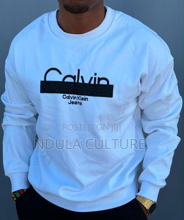 Calvin Klein Sweatshirt - thumbnail 4