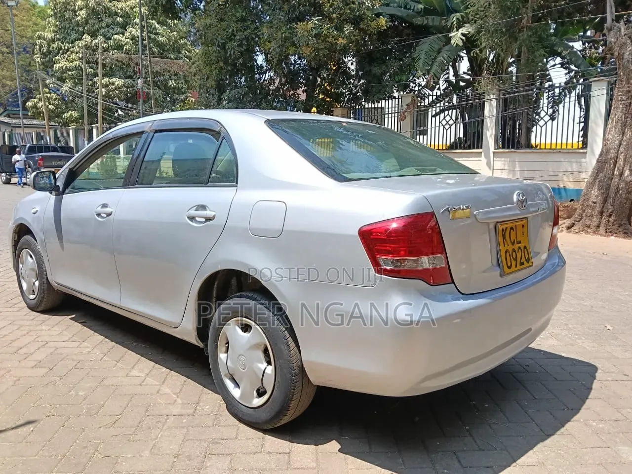 Toyota Axio 2010 Gray