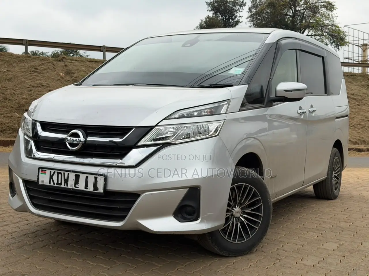 Nissan Serena 2018
