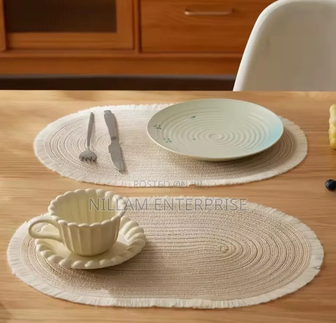 High Quality Oval Cotton Braided Table Placemats.