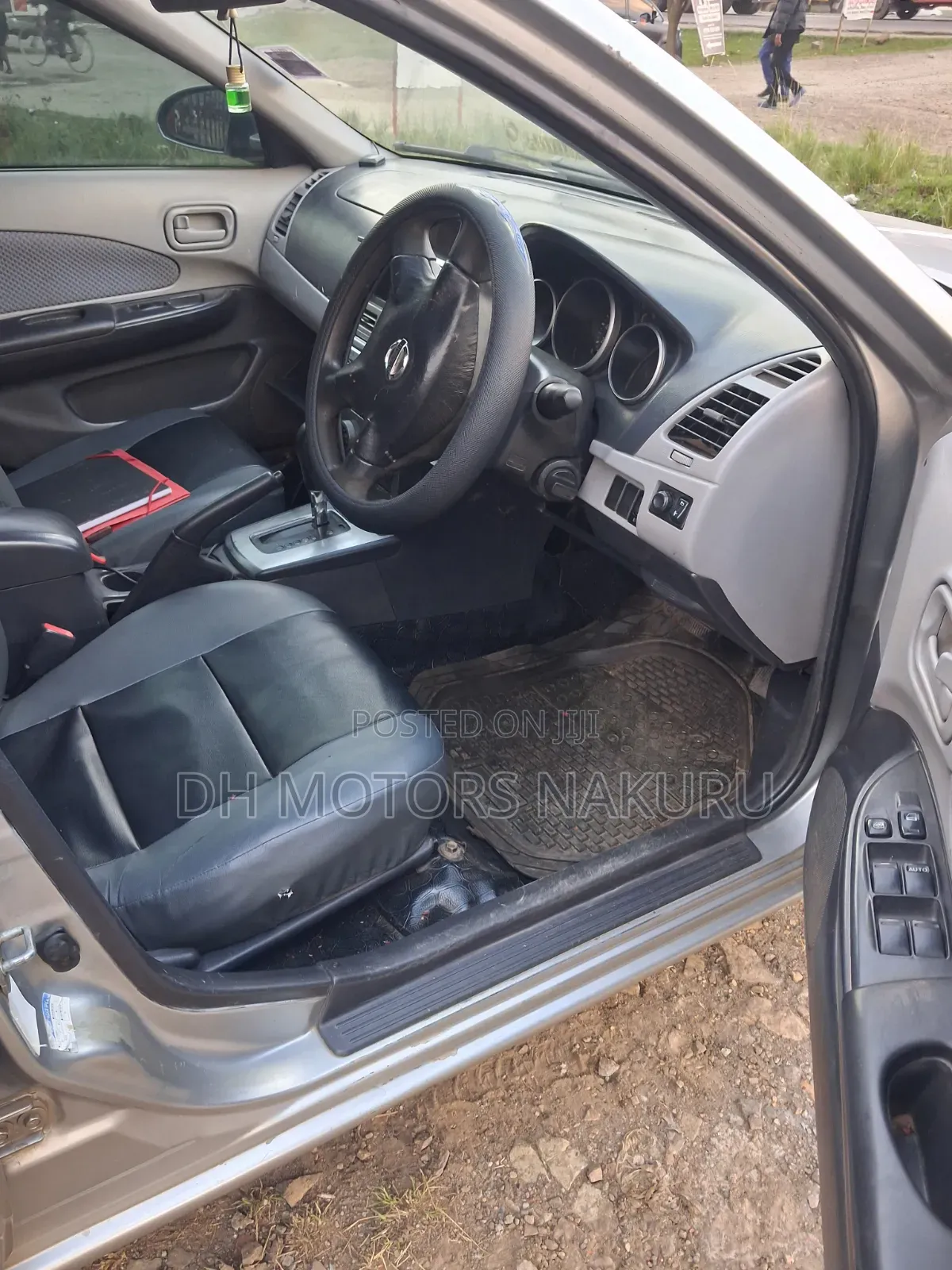 Nissan Wingroad 2006 Silver