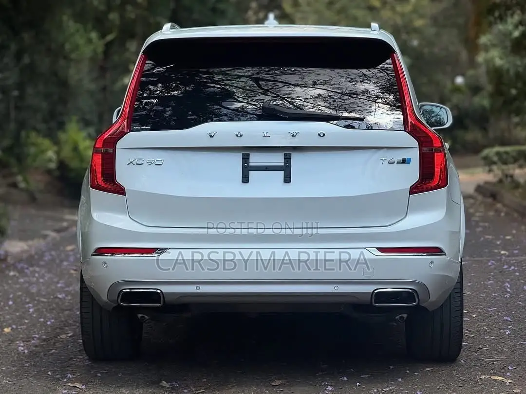 Volvo XC90 T5 R-Design AWD 2019 White