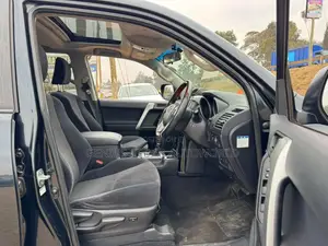 Toyota Land Cruiser Prado 2017 Black