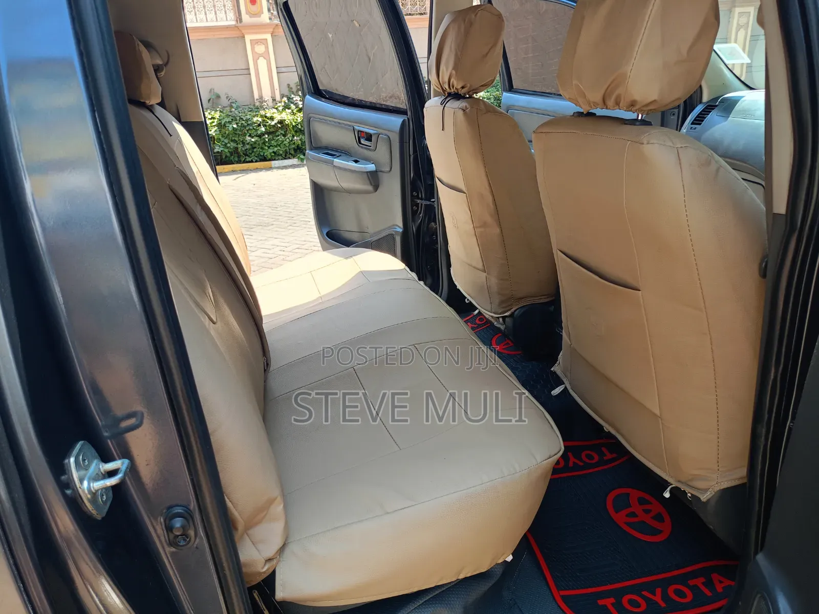 Toyota Hilux 2014 Gray