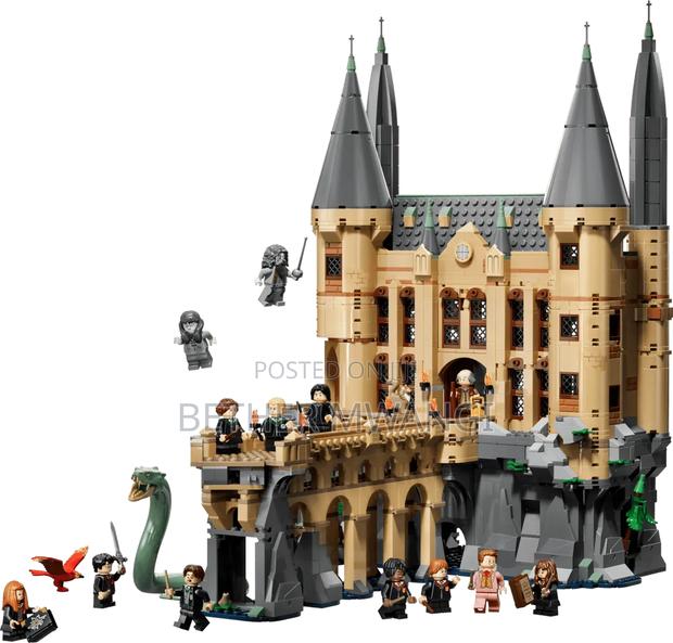 Harry Potter Hogwarts Castle: East Wing - thumbnail 3