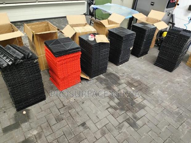 Strong Interlocking Garage Tiles – 18mm Thick,