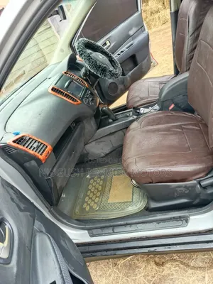 Nissan Wingroad 2008 Silver