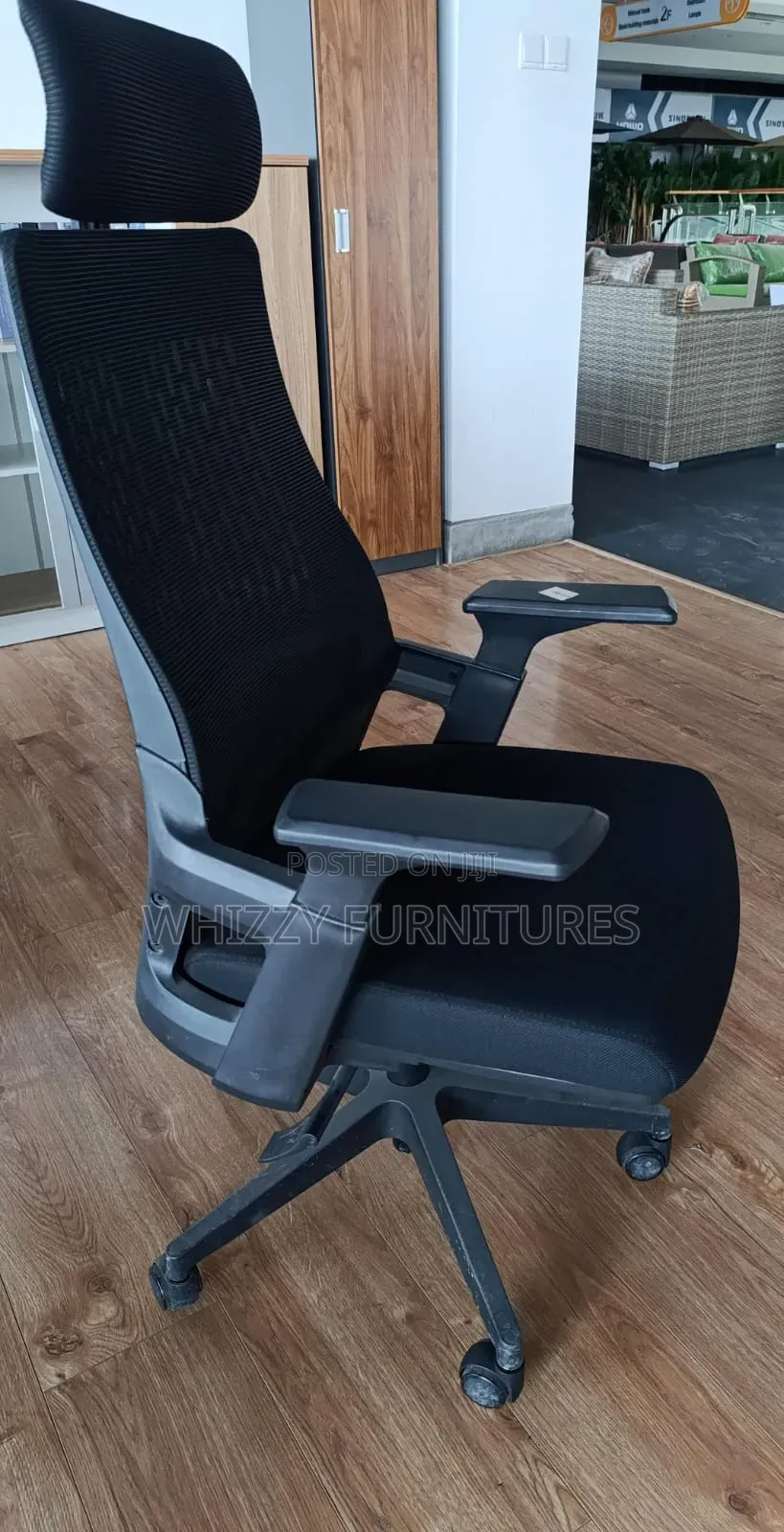 High -Back Mesh Office Chair