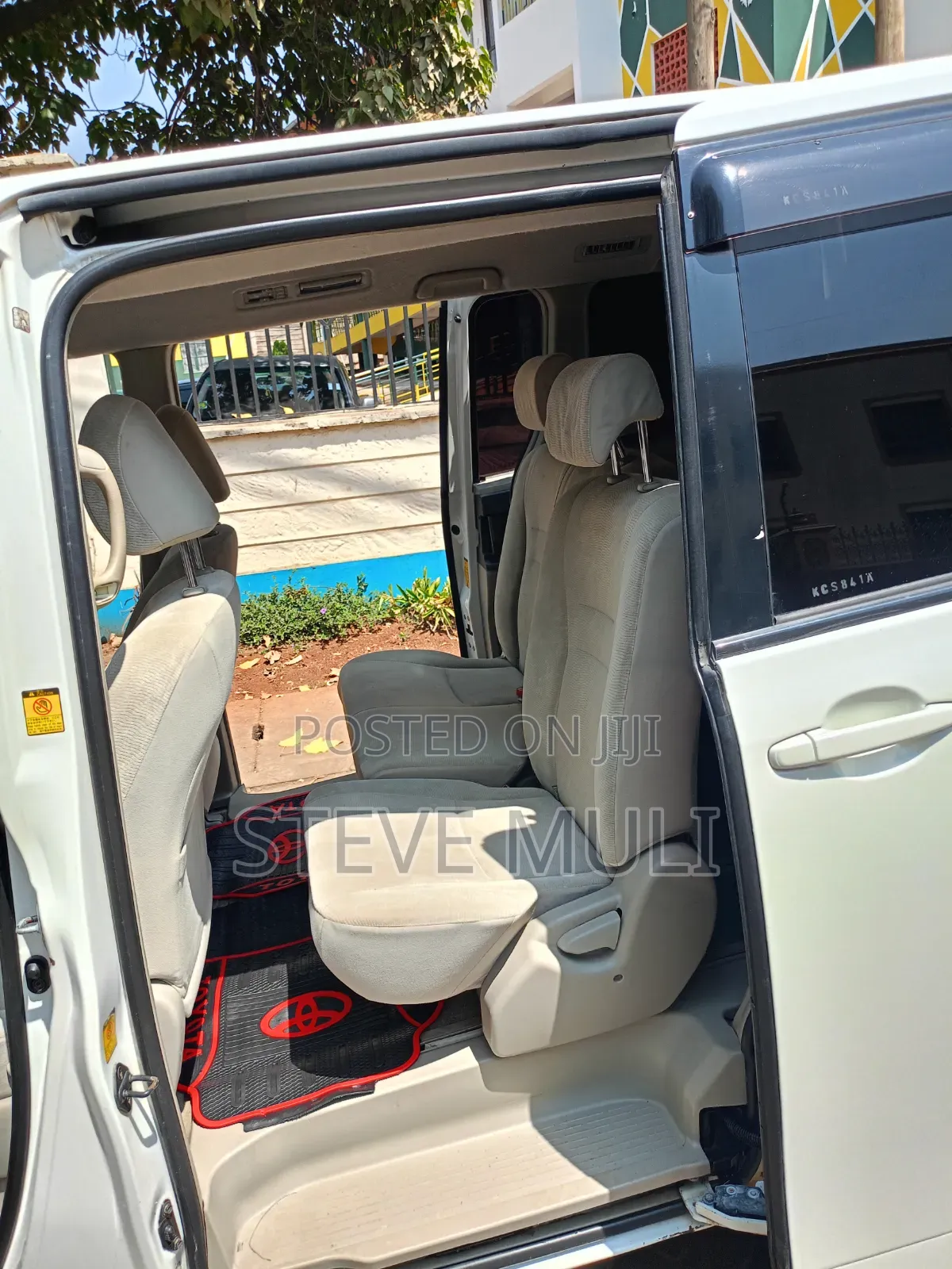 Toyota Noah 2012 Pearl