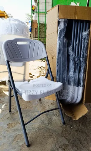 Heavy Duty Plastic Folding Chairs/Stackable