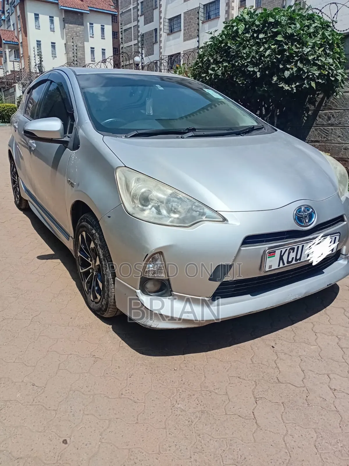 Toyota Aqua 2012 Silver