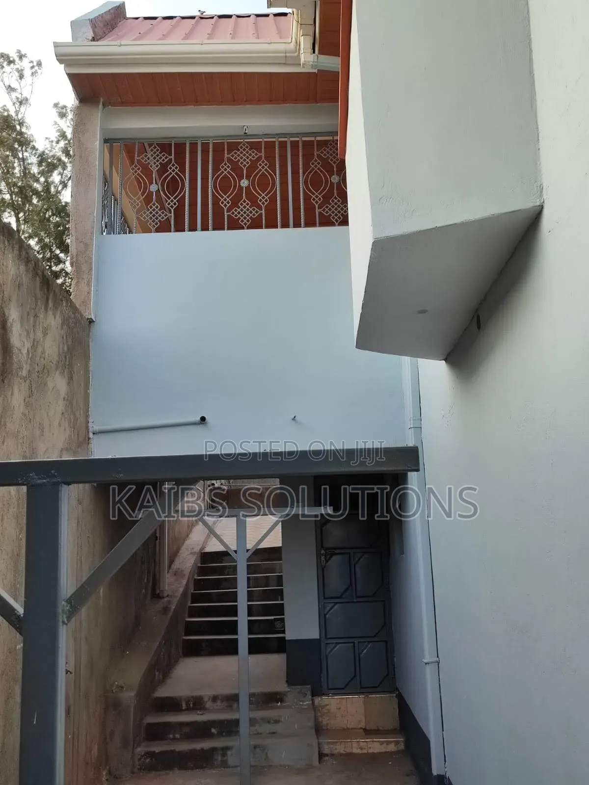 3bdrm Maisonette in Kawaida, Banana for sale