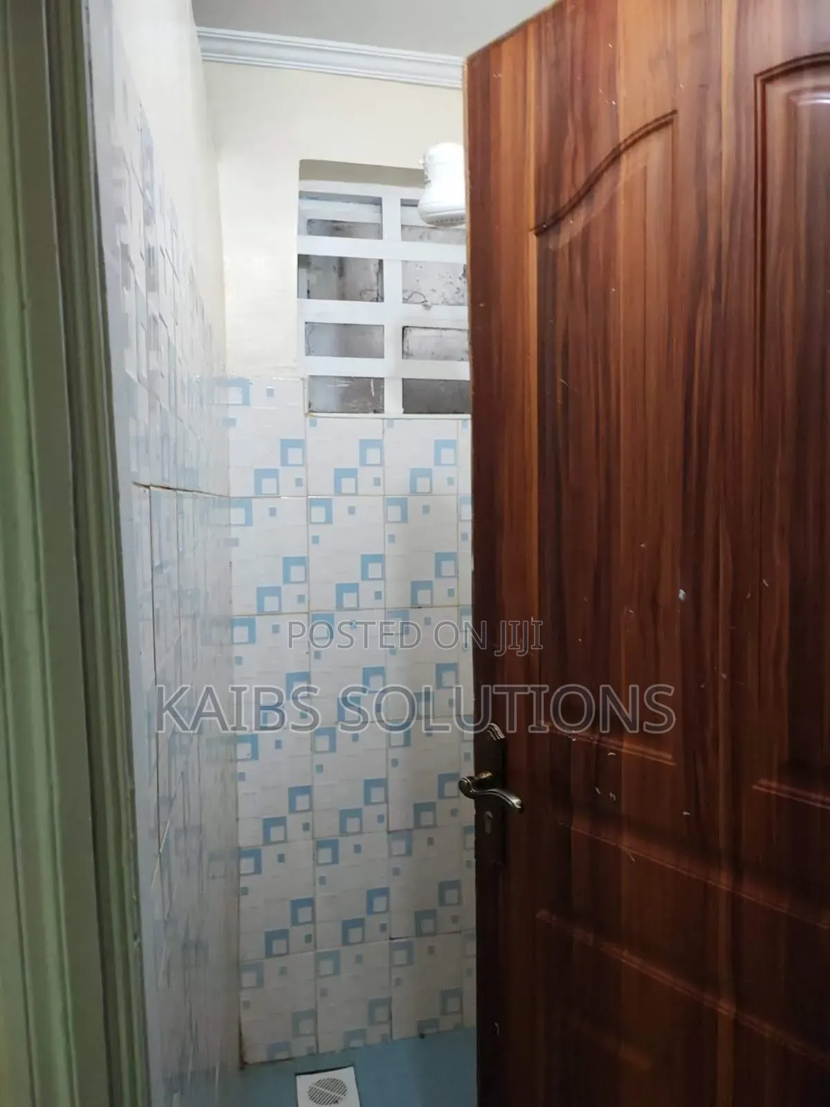 3bdrm Maisonette in Kawaida, Banana for sale