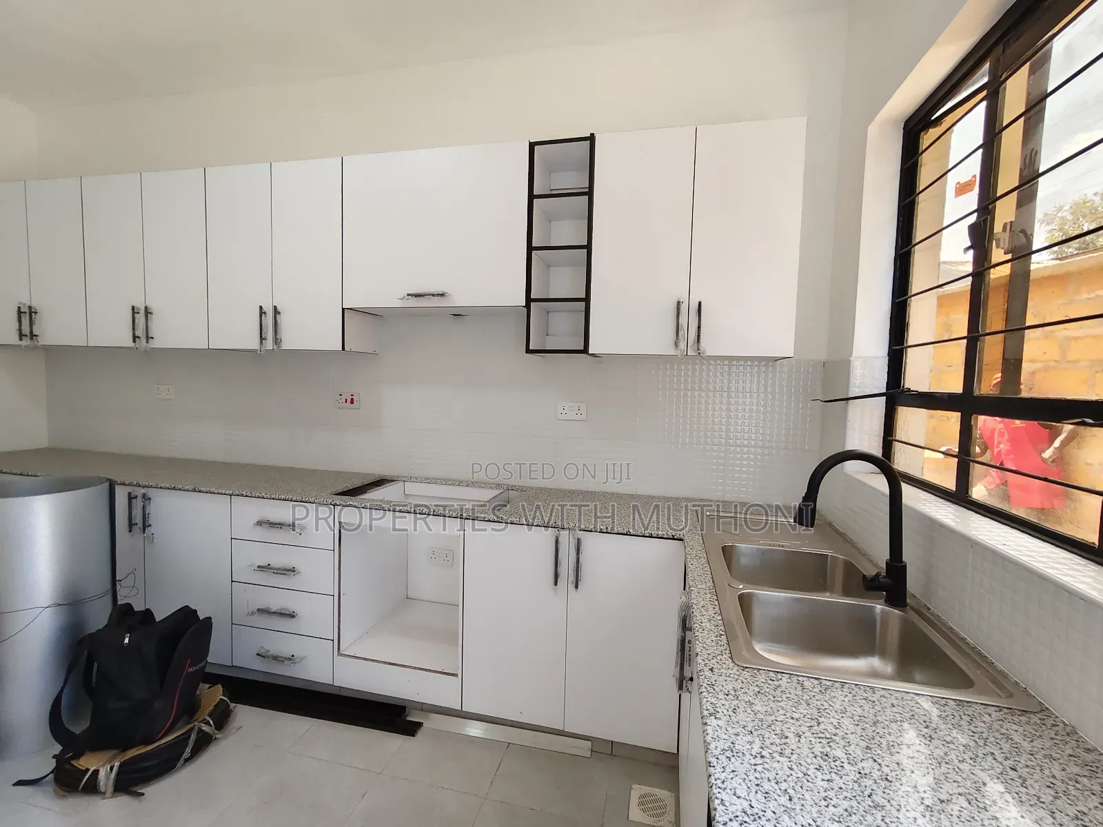 3bdrm Bungalow in Matasia for sale