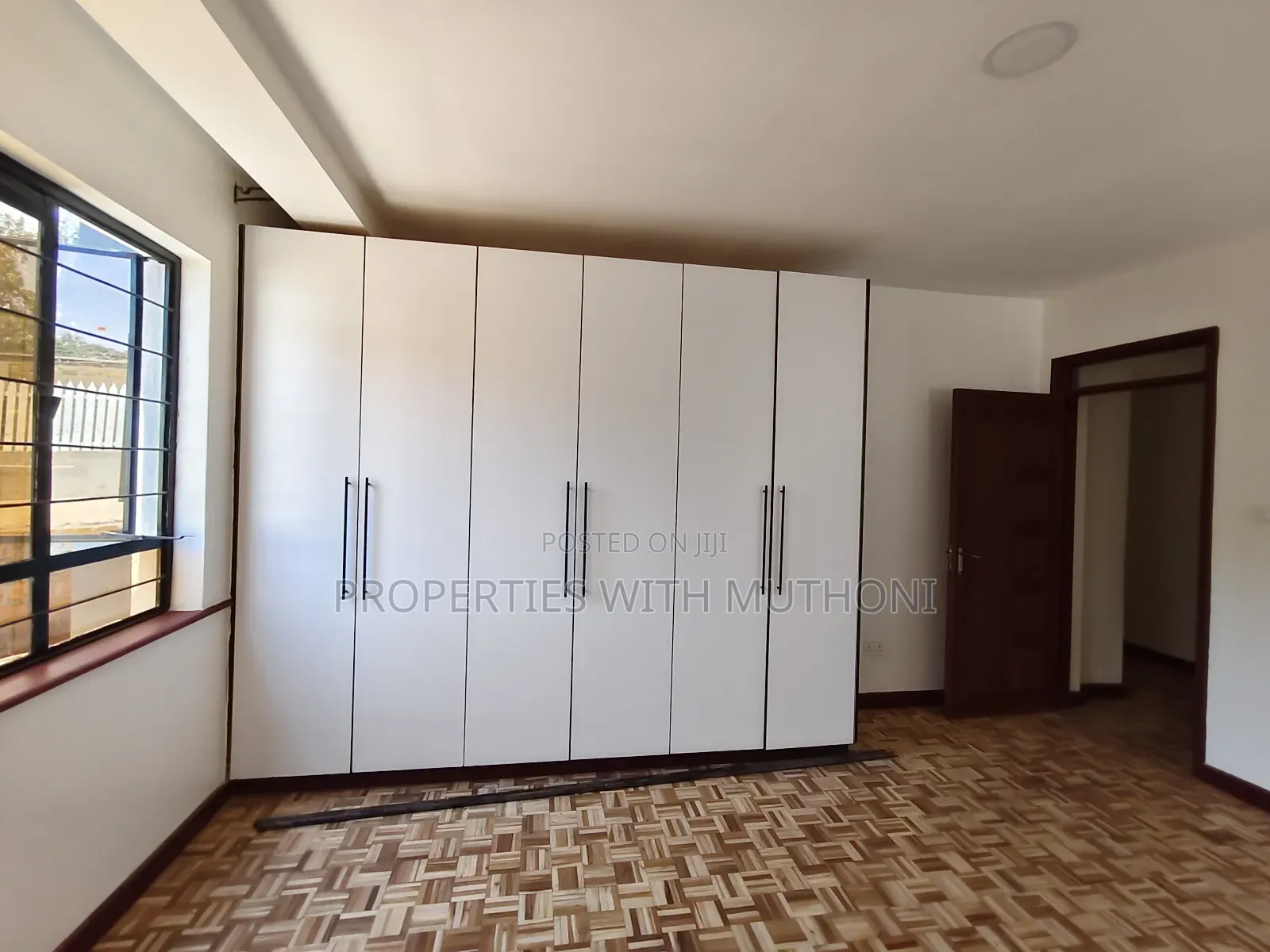 3bdrm Bungalow in Matasia for sale