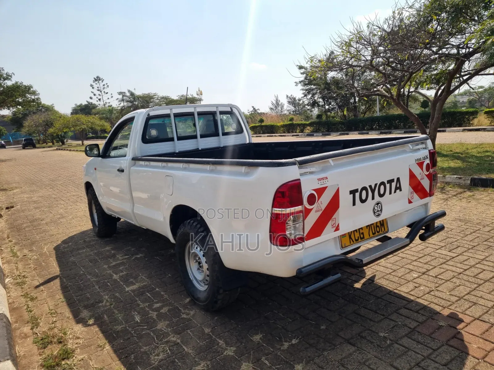 Toyota Hilux 2016 White