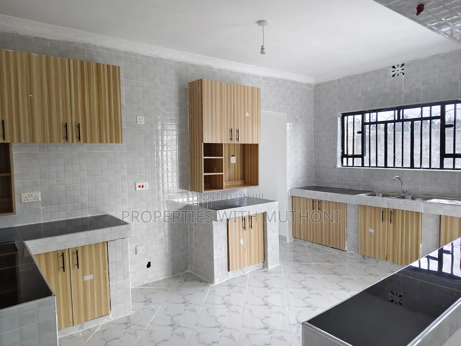 4bdrm Bungalow in Kitengela for sale