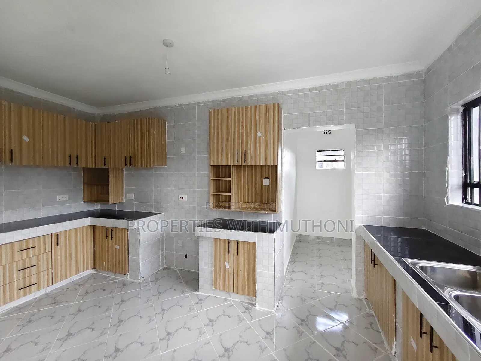 4bdrm Bungalow in Kitengela for sale