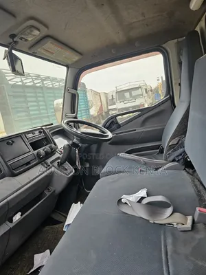 MMitsubishi Canter Fs