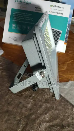 High Illumination 200 Watts Solar Floodlight With Optical Lens.