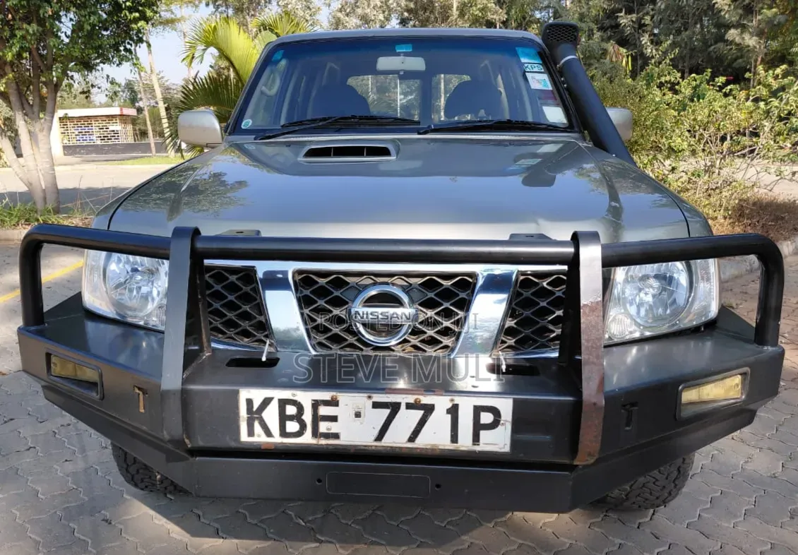 Nissan Patrol 2008 Silver