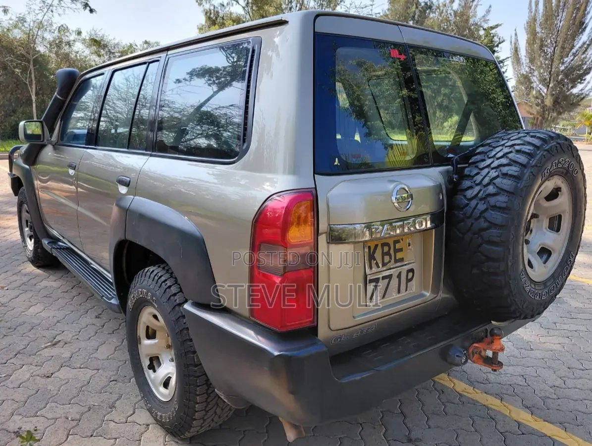 Nissan Patrol 2008 Silver