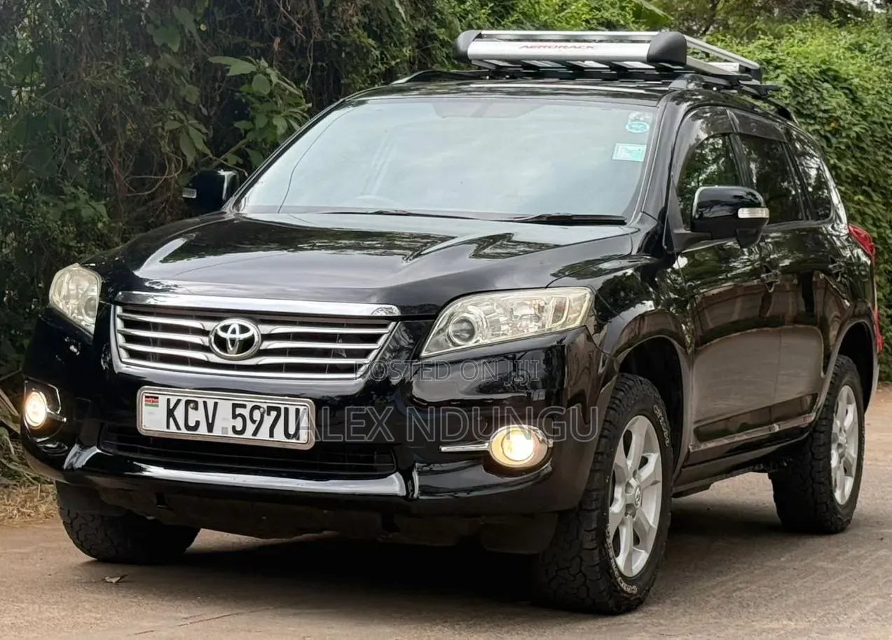 Toyota Vanguard 2013 Black