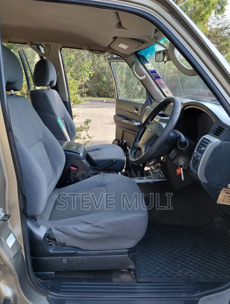Nissan Patrol 2008 Silver