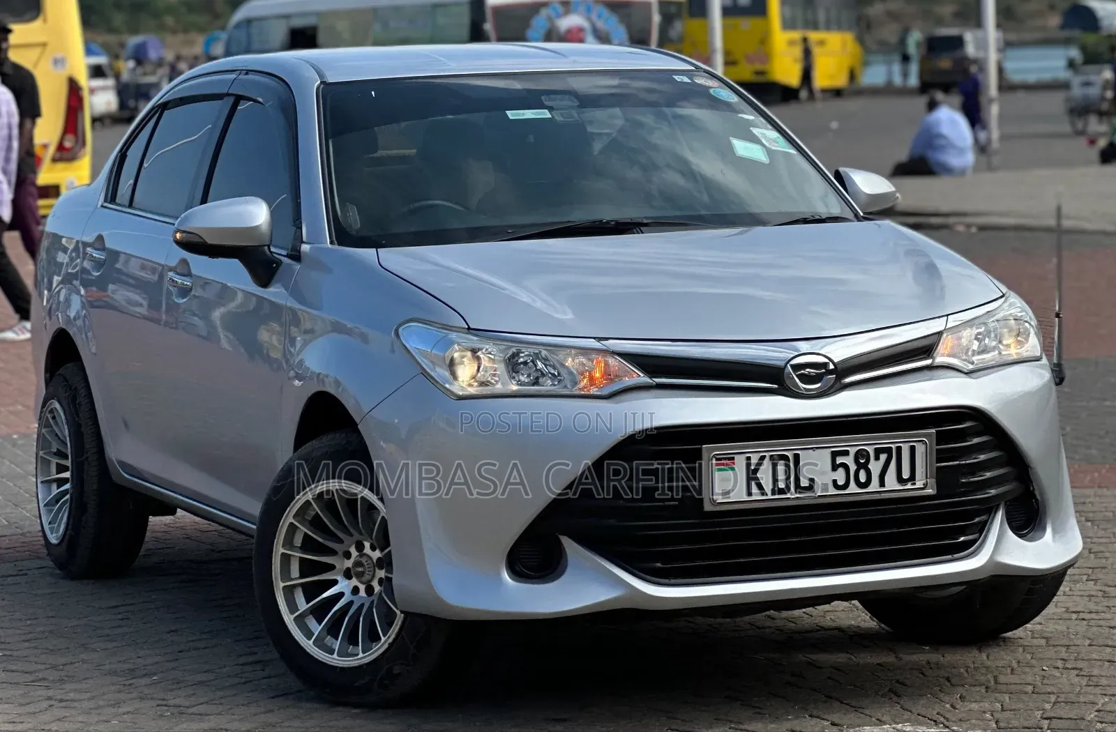 Toyota Axio 2015 Silver