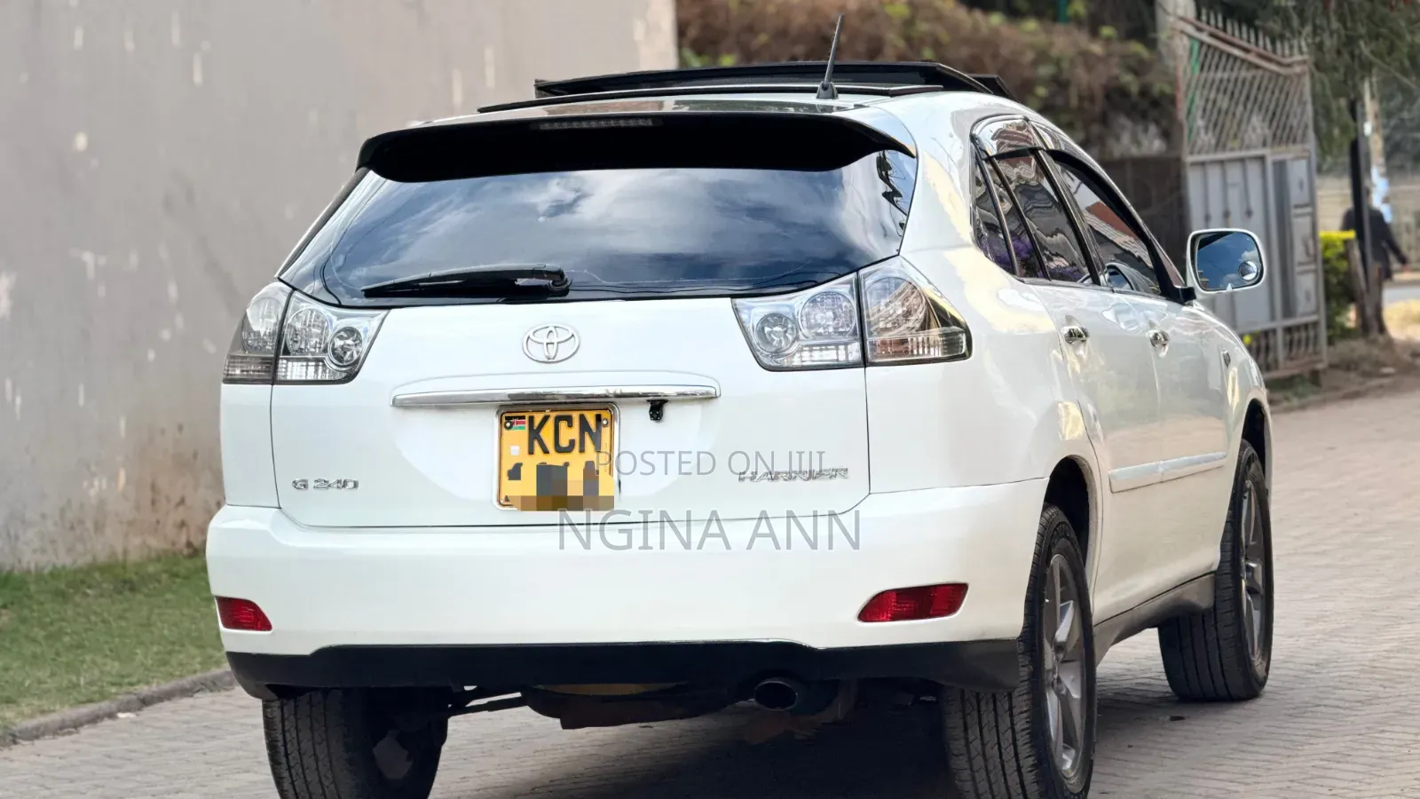 Toyota Harrier 2012 White